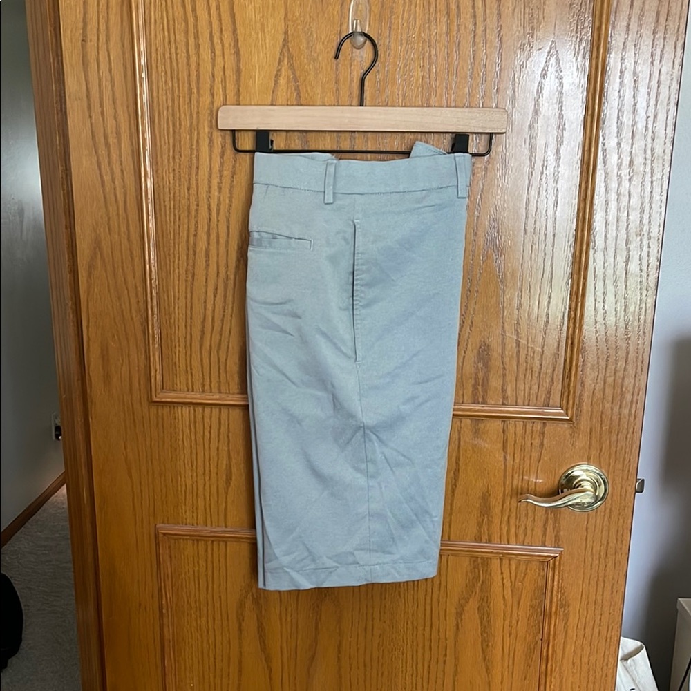 Walter Hagen Gray Flat Front Shorts